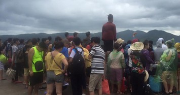 Do bão số 2, hơn 3.000 khách mắc kẹt tại đảo Cô Tô