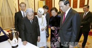 Nhà vua và Hoàng hậu Nhật Bản tặng Chủ tịch nước 3 kỷ vật