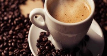 Uống cà phê lúc bụng rỗng gây hại ra sao?