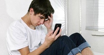 Trẻ vị thành niên tăng trầm cảm, tự tử vì smartphone