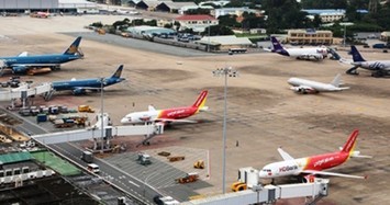 Các hãng hàng không đồng loạt tăng giá vé máy bay và phí dịch vụ