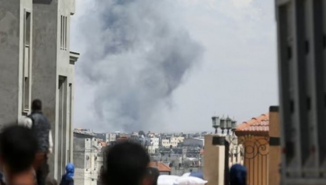 Reuters: Israel không kích Rafah