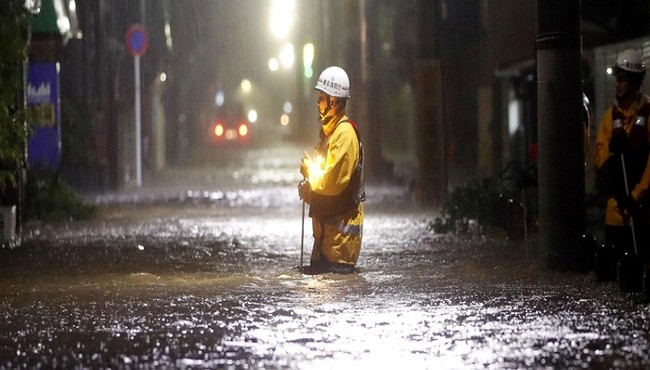 Sức tàn phá khủng khiếp của siêu bão Hagibis ở Nhật Bản