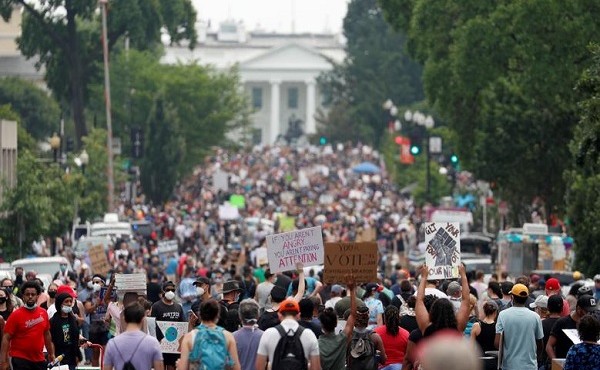 Vụ George Floyd: Biển người biểu tình ở thủ đô nước Mỹ