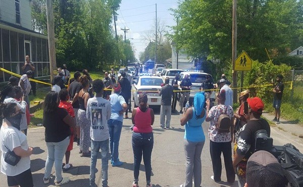 Thêm 1 người da màu bị cảnh sát Mỹ bắn chết