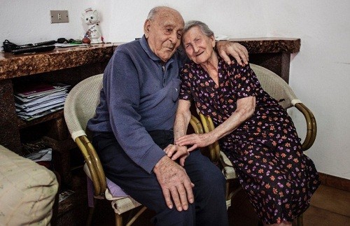 Hé lộ bí quyết để sống trăm tuổi ở ngôi làng trường thọ Italy