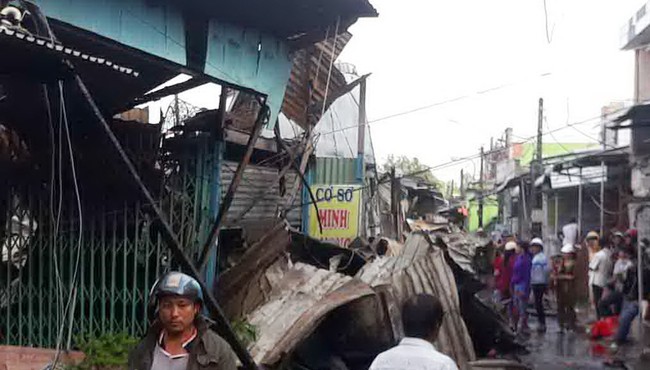 Thiếu nữ 14 tuổi chết thảm trong đám cháy 12 căn nhà ở Cà Mau