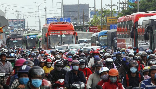 34 trạm thu phí vào trung tâm Sài Gòn: Thông xe hay lại tắc đường?
