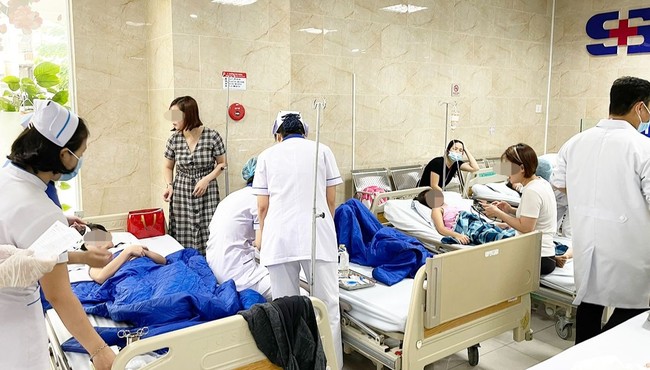 Tập đoàn Nguyễn Hoàng chịu trách nhiệm gì trong vụ 600 học sinh Ischool Nha Trang ngộ độc?