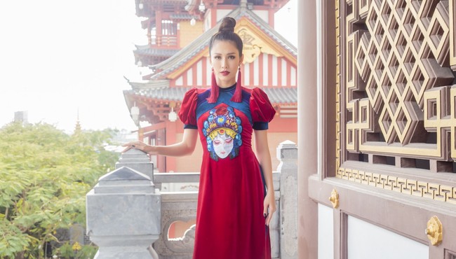 Hoa hậu Phan Thu Quyên trong BTS áo dài 'Dáng Việt muôn nơi' NTK áo dài Nhật Dũng