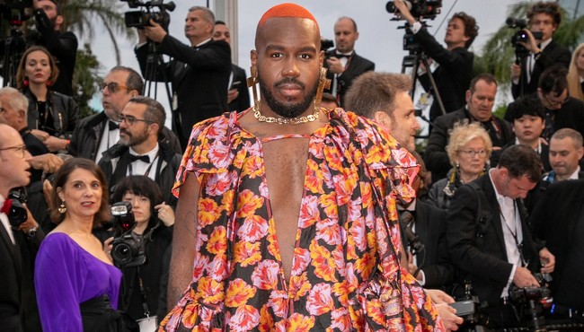 Hết hồn với những 'pha thời trang' lố lăng, quái dị của sao nam tại LHP Cannes 2019