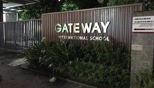 Học sinh lớp 1 trường GateWay tử vong: Ngạt khí bị nhốt trong ô tô thế nào?