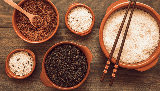 Có nên dùng gạo lứt thay hoàn toàn gạo trắng?