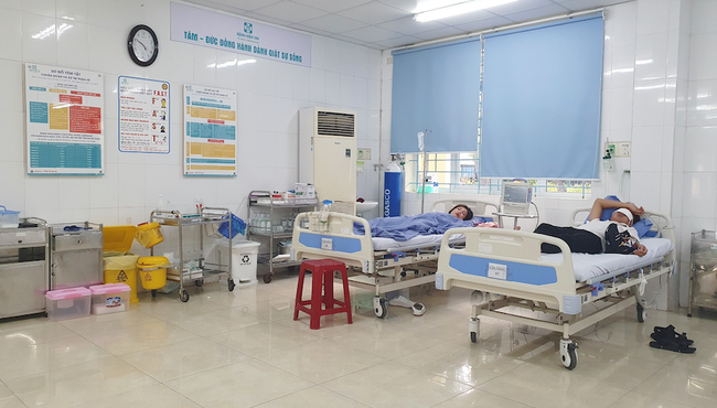 Hơn 20 khách du lịch phải nhập viện nghi ngộ độc thực phẩm ở Đà Nẵng