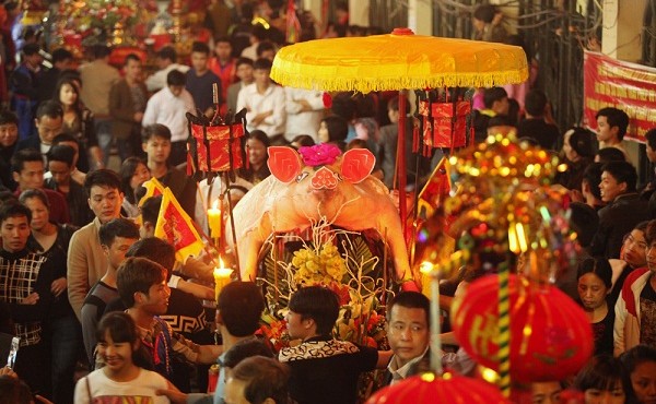 Độc đáo lễ hội rước “ông lợn” khổng lồ tại làng La Phù 