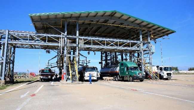 Tập đoàn Dầu khí Việt Nam kiến nghị khẩn cấp ngừng nhập khẩu xăng dầu để 'cứu' 2 nhà máy lọc dầu trong nước