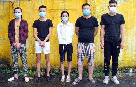 Bắt 2 kẻ từ Nha Trang tới Lào Cai đưa 10 người Trung Quốc nhập cảnh trái phép vào Việt Nam