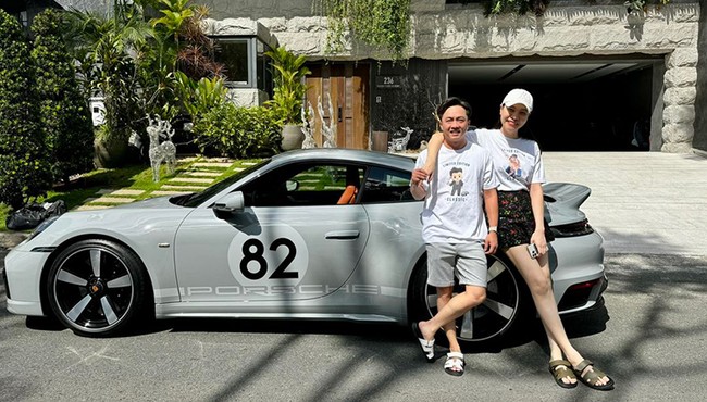 Vợ chồng Cường Đô la khoe dáng bên Porsche 911 Sport Classic gần 20 tỷ