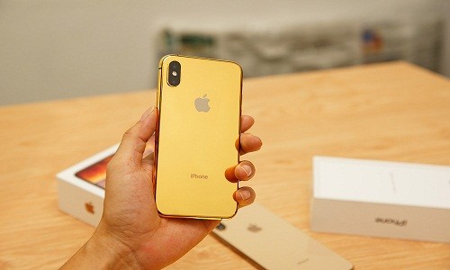 Trên tay iPhone XS mạ vàng hơn 50 triệu đồng tại Việt Nam