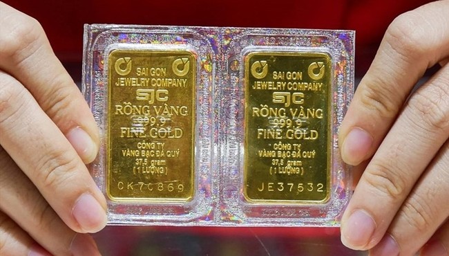 Giá vàng hôm nay: Thế giới thấp hơn 17,8 triệu đồng/lượng so với giá vàng trong nước