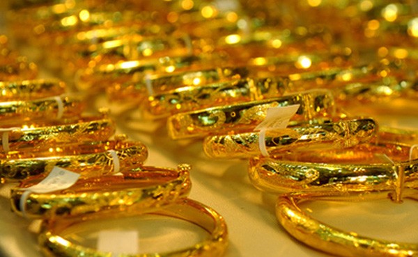 Giá vàng hôm nay: Vàng SJC giảm hơn 2 triệu đồng/lượng