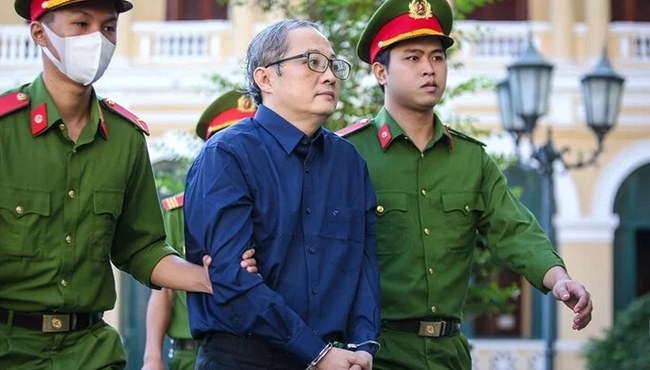 4 bệnh viện tại TP HCM bị điều tra vì liên quan kít xét nghiệm Việt Á