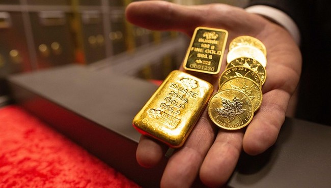 Giá vàng hôm nay: FED tăng lãi suất cơ bản khiến giá vàng thế giới rơi thẳng đứng 