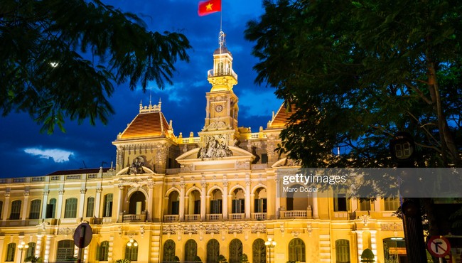 Quốc kỳ Việt Nam đầy khí thế trong mắt phóng viên quốc tế