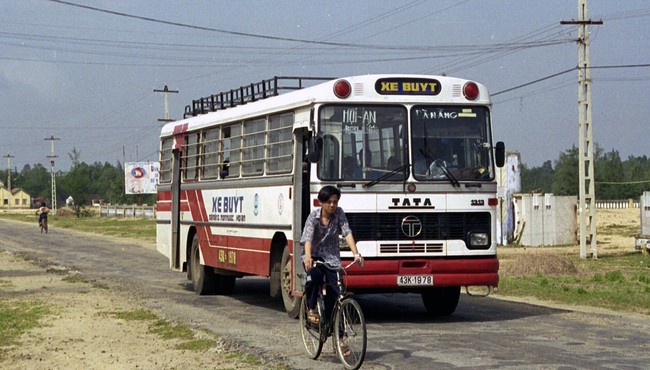 Chiêm ngưỡng những loại xe buýt ngang dọc ở Đà Nẵng năm 1996