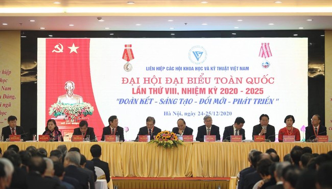 Thủ tướng dự Đại hội đại biểu toàn quốc Liên hiệp các Hội Khoa học và Kỹ thuật Việt Nam lần thứ VIII