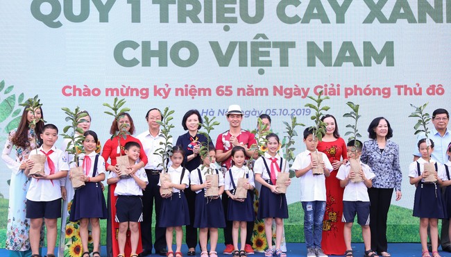 Quỹ 1 triệu cây xanh cho Việt Nam: Lan toả tình yêu thiên nhiên đến với HS