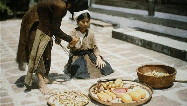 Hình ảnh về phụ nữ Việt Nam cách đây 1 thế kỷ