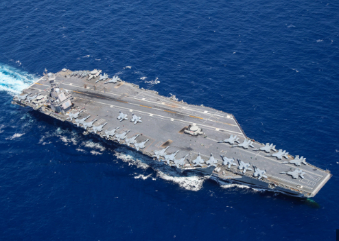 Xem siêu tàu sân bay lớn nhất thế giới USS Gerald R. Ford tập trận 