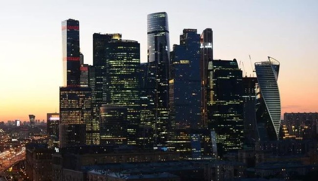 Khoảnh khắc UAV lao vào tòa nhà cao tầng tại Moscow