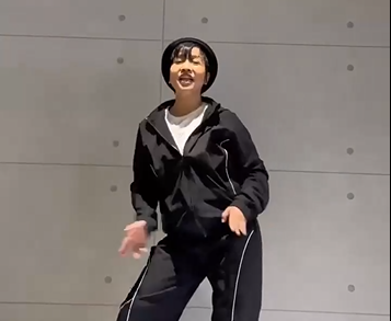 Mỹ Linh khiến netizens bấn loạn khi tung clip nhảy nhót vui nhộn