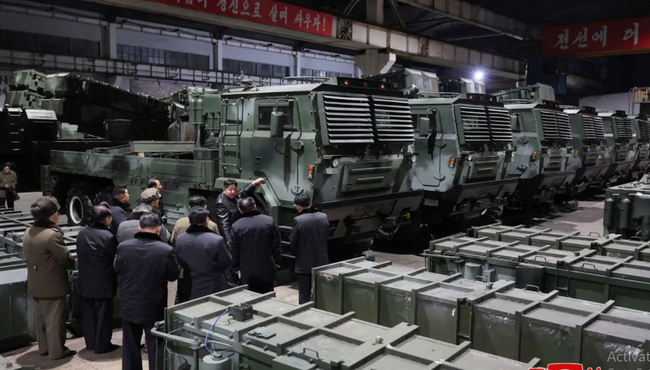 Vào xem nhà máy sản xuất vũ khí của Triều Tiên 
