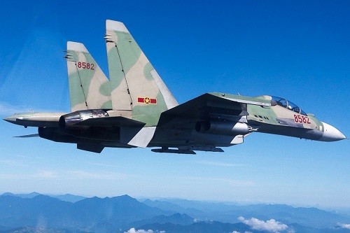 Bất ngờ khả năng 'bất chấp' của tiêm kích Su-30MK2 Việt Nam