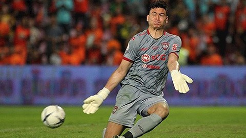 Thủ môn tuyển Việt Nam Đặng Văn Lâm giúp Muangthong bất bại trận thứ 6
