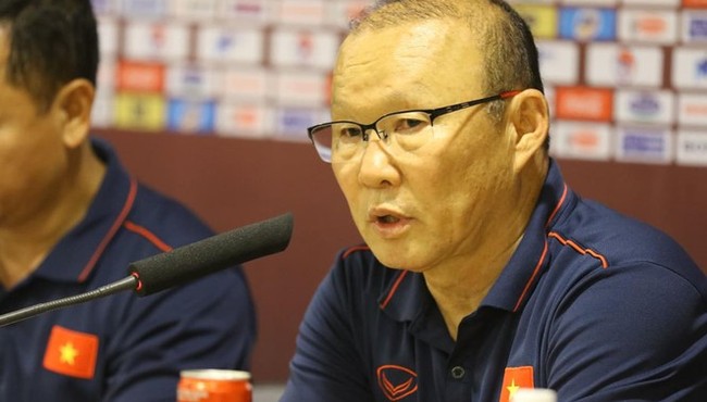 HLV Park Hang Seo phát biểu bất ngờ về trận đấu Việt Nam - Thái Lan