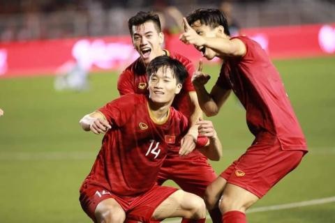 U22 Indonesia chịu không nổi nhiệt của cầu thủ 22 Việt Nam