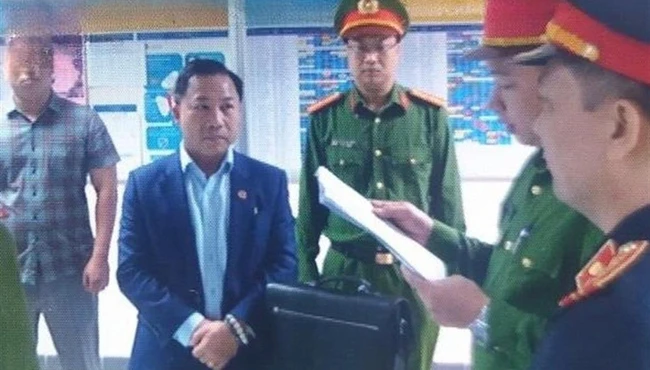 Ông Lưu Bình Nhưỡng bị khởi tố thêm tội danh vì nhận hàng trăm ngàn USD