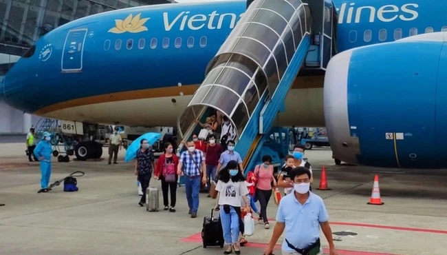 Kiểm tra hoạt động bán vé, kê khai, niêm yết giá của các hãng hàng không Việt Nam