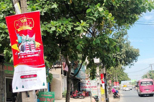 Anh văn Hội Việt – Mỹ bị buộc tháo gỡ quảng cáo sai quy định