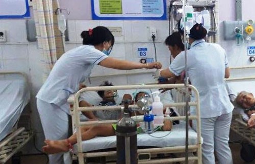 7 bà cháu ngạt thở trong ngôi nhà đóng kín cửa ở Sài Gòn, một cháu bé đã tử vong 