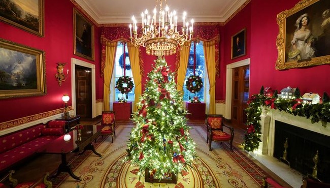 Không khí Giáng sinh tràn ngập Nhà Trắng 
