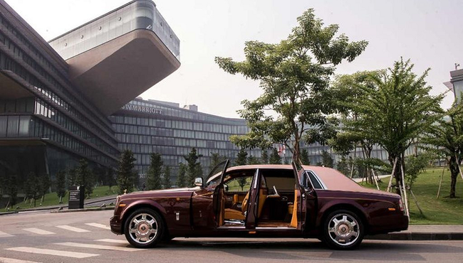 Rolls-Royce Ghost của ông Trịnh Văn Quyết được rao bán giá khởi điểm 10 tỷ đồng