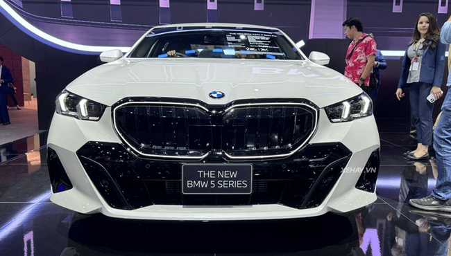 Sedan hạng sang BMW 5-Series 2024 thế hệ mới sắp ra mắt ở Việt Nam 