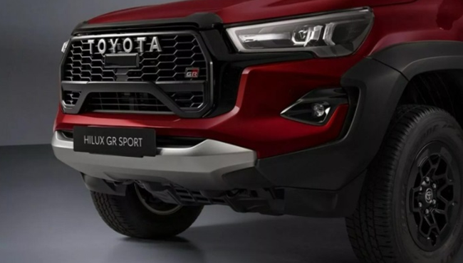Toyota công bố giá bán của mẫu bán tải cao cấp Hilux GR Sport II phiên bản 2024 