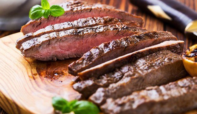 Có nên cắt giảm hoàn toàn thịt trong chế độ ăn?