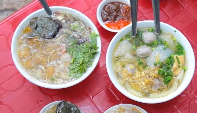 Các món súp nóng hổi ở Sài Gòn, cứ trời mưa lạnh lại thèm